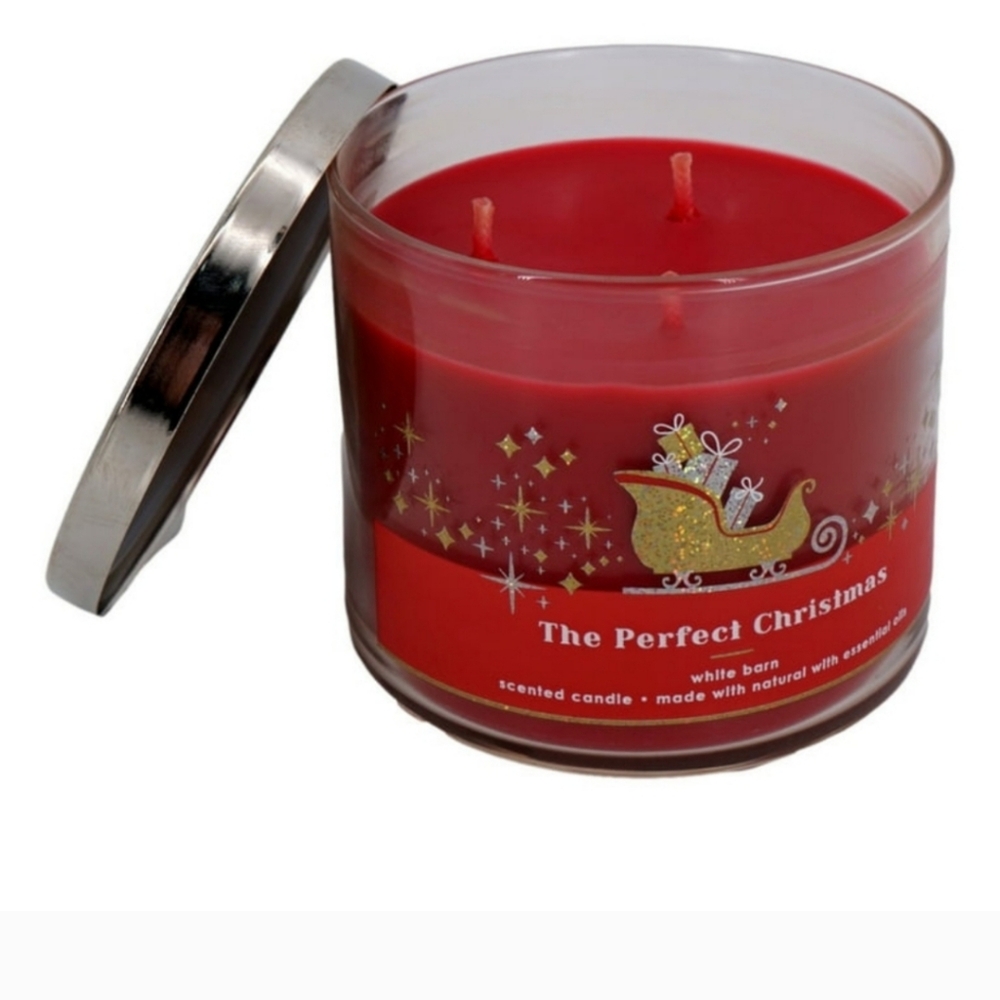 NWT White barn candle